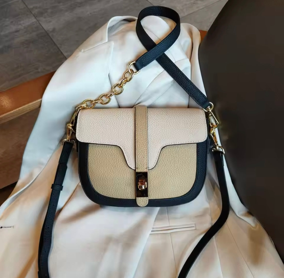 Elegant Women's Genuine Leather Handbag
