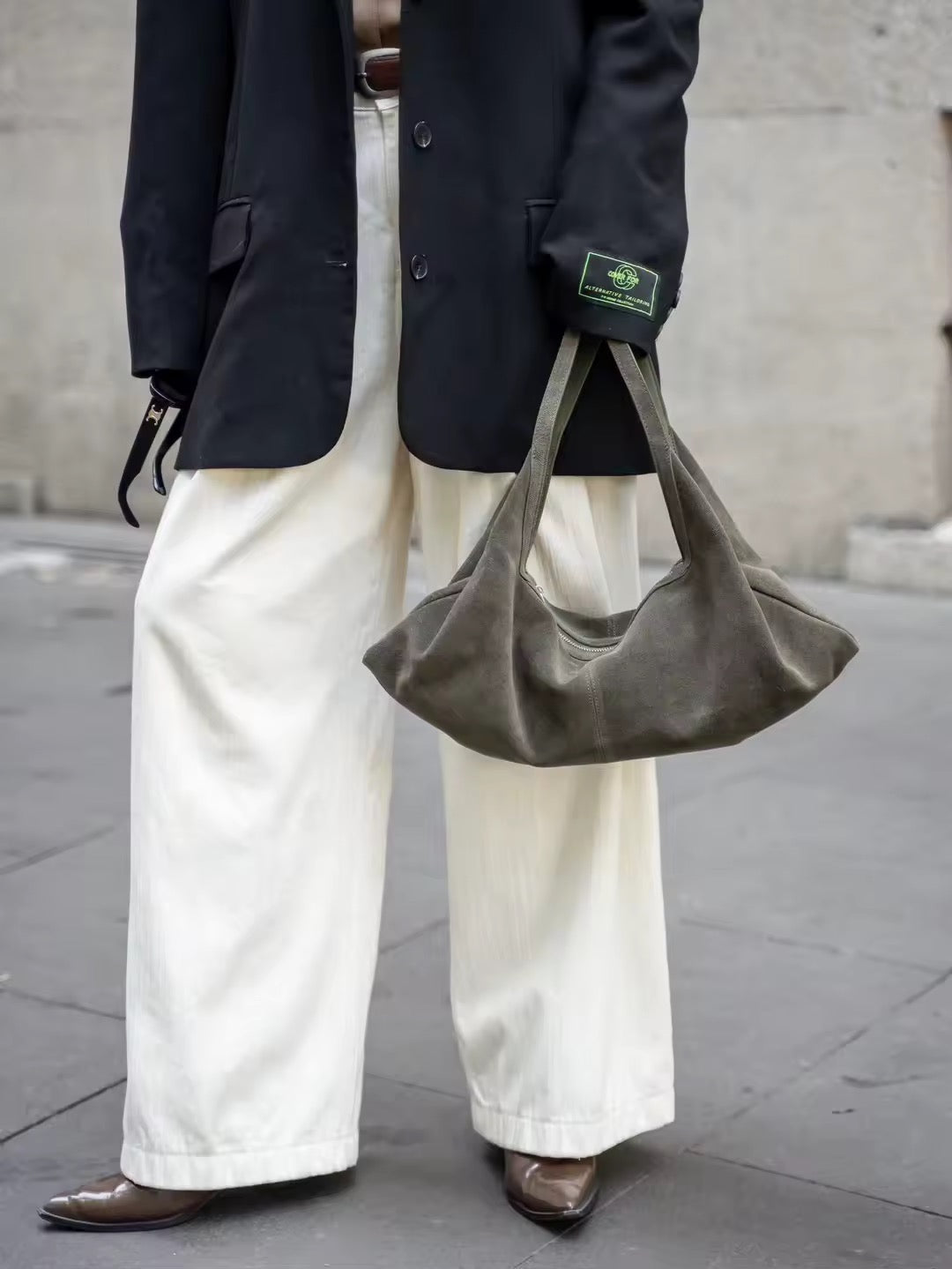 Luxurious leather bag: style and durability. Timeless natural beauty: your new favorite bag