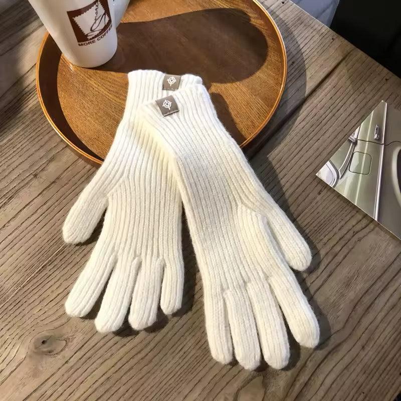 Women's knitted gloves. Soft cashmere gloves. Touchscreen-friendly gloves