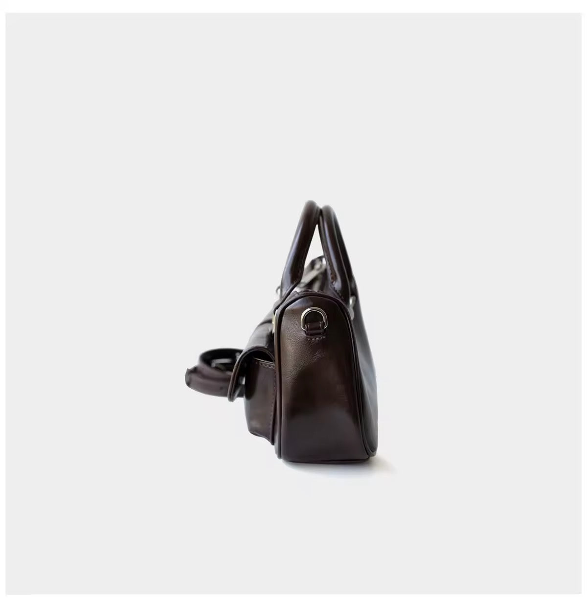 Luxurious Handmade Leather Bag. Timeless Leather Handbag: A Classic for Any Wardrobe