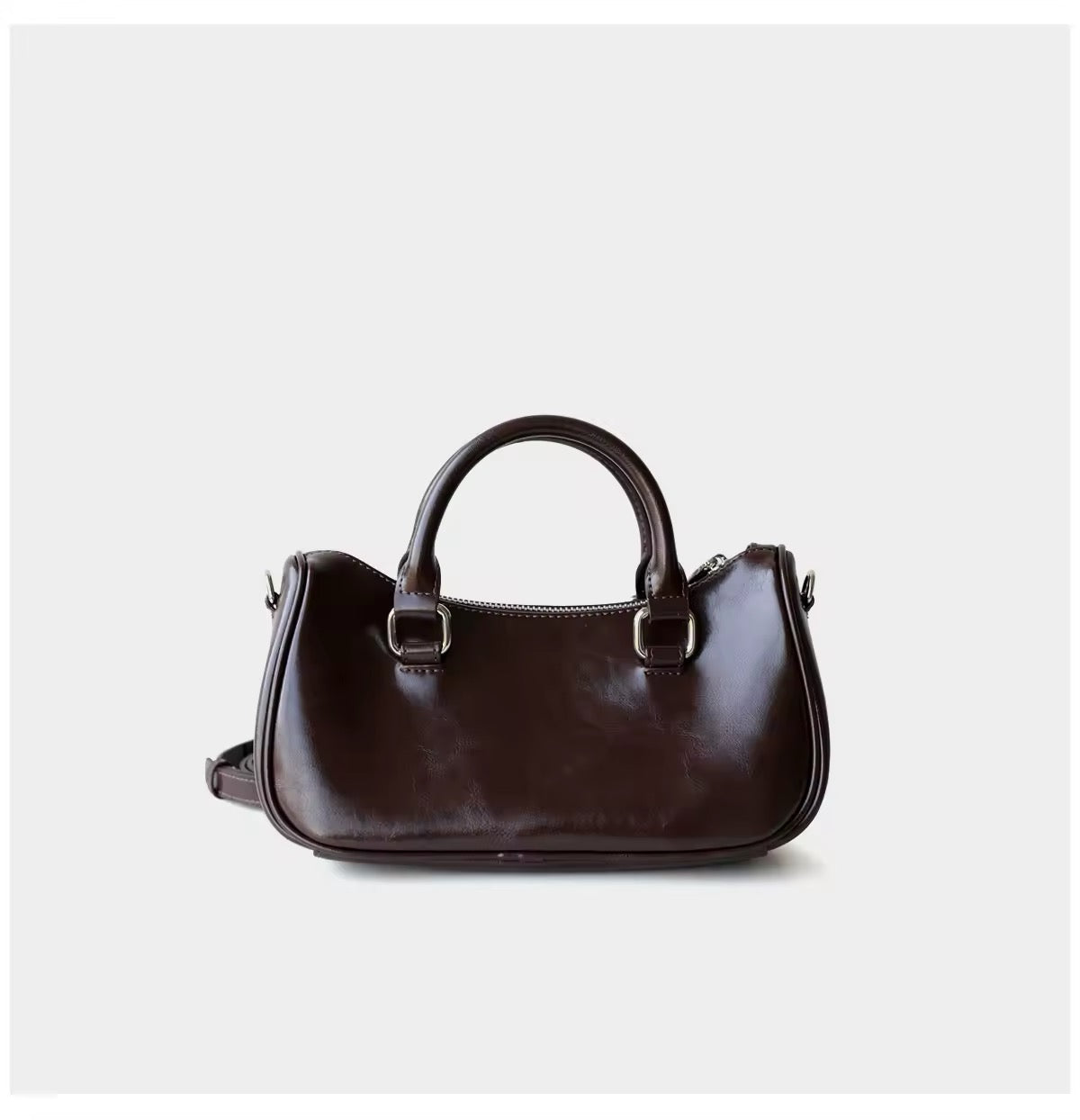 Luxurious Handmade Leather Bag. Timeless Leather Handbag: A Classic for Any Wardrobe