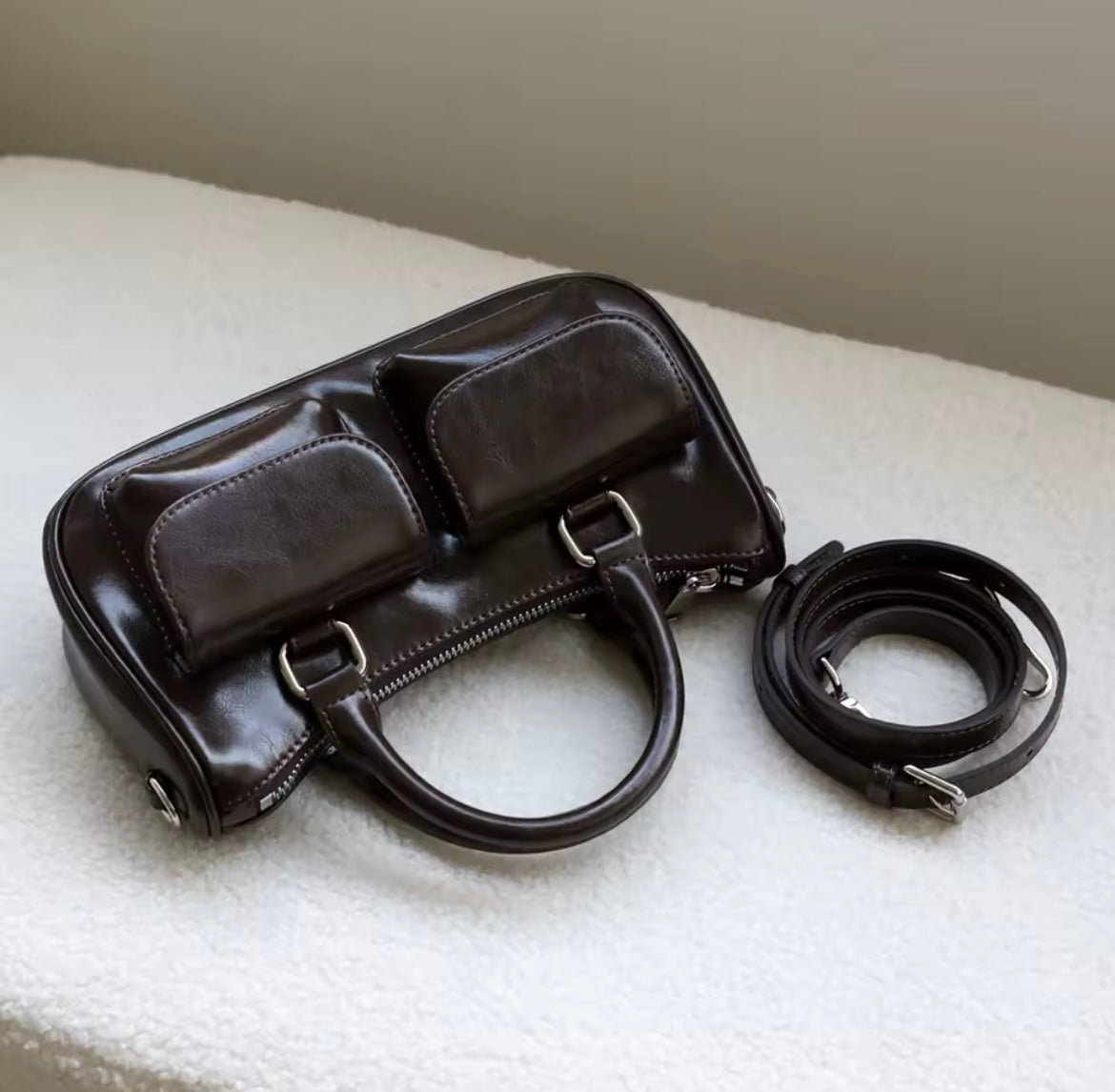 Luxurious Handmade Leather Bag. Timeless Leather Handbag: A Classic for Any Wardrobe