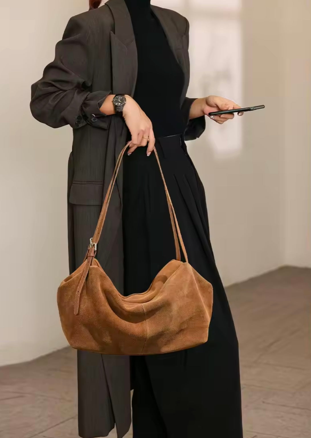 Handmade Leather Tote Bag with a Spacious Interior and Adjustable Shoulder Strap