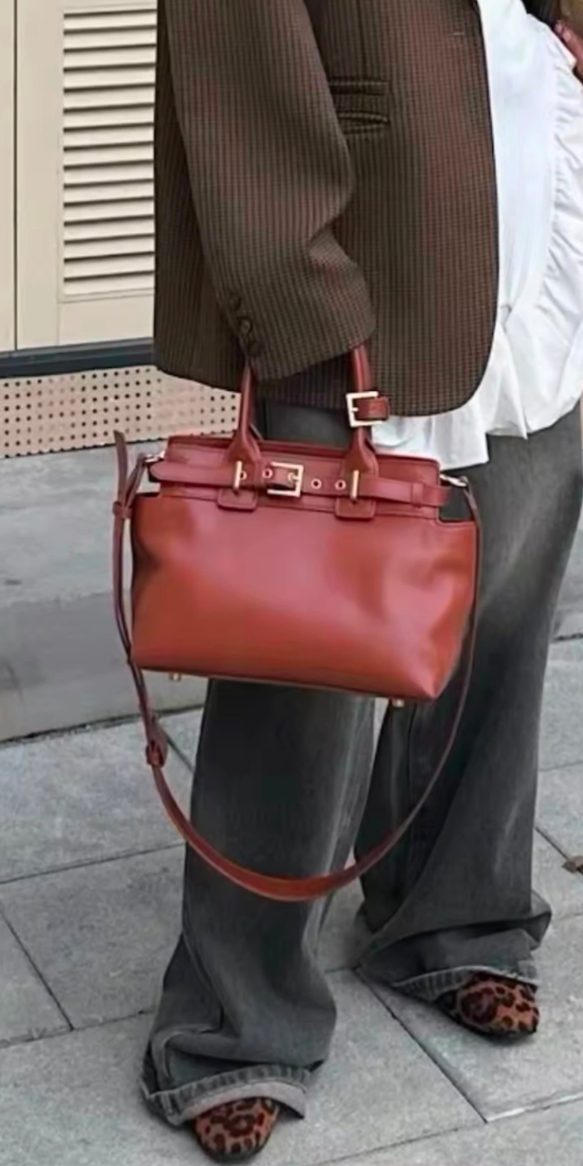 Vintage Charm: Handmade Women's Retro Suede Bag