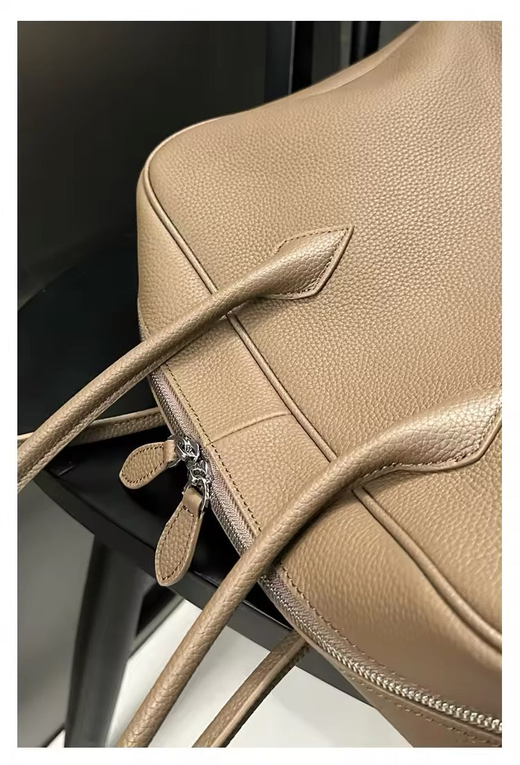 Handmade Leather tote bag: Unique and Sustainable. Genuine Leather Bag