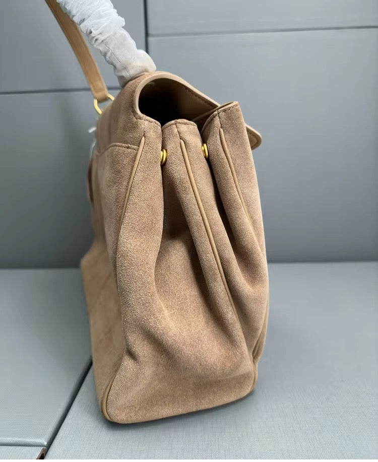 Chic Handmade Suede Bag – Elevate Your Style