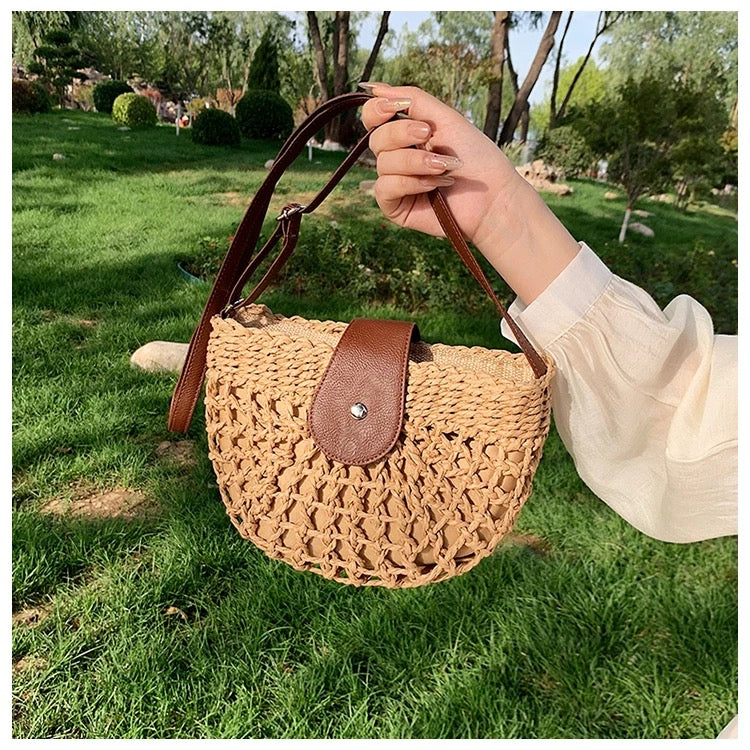 Chic Women's Small Wicker Bag