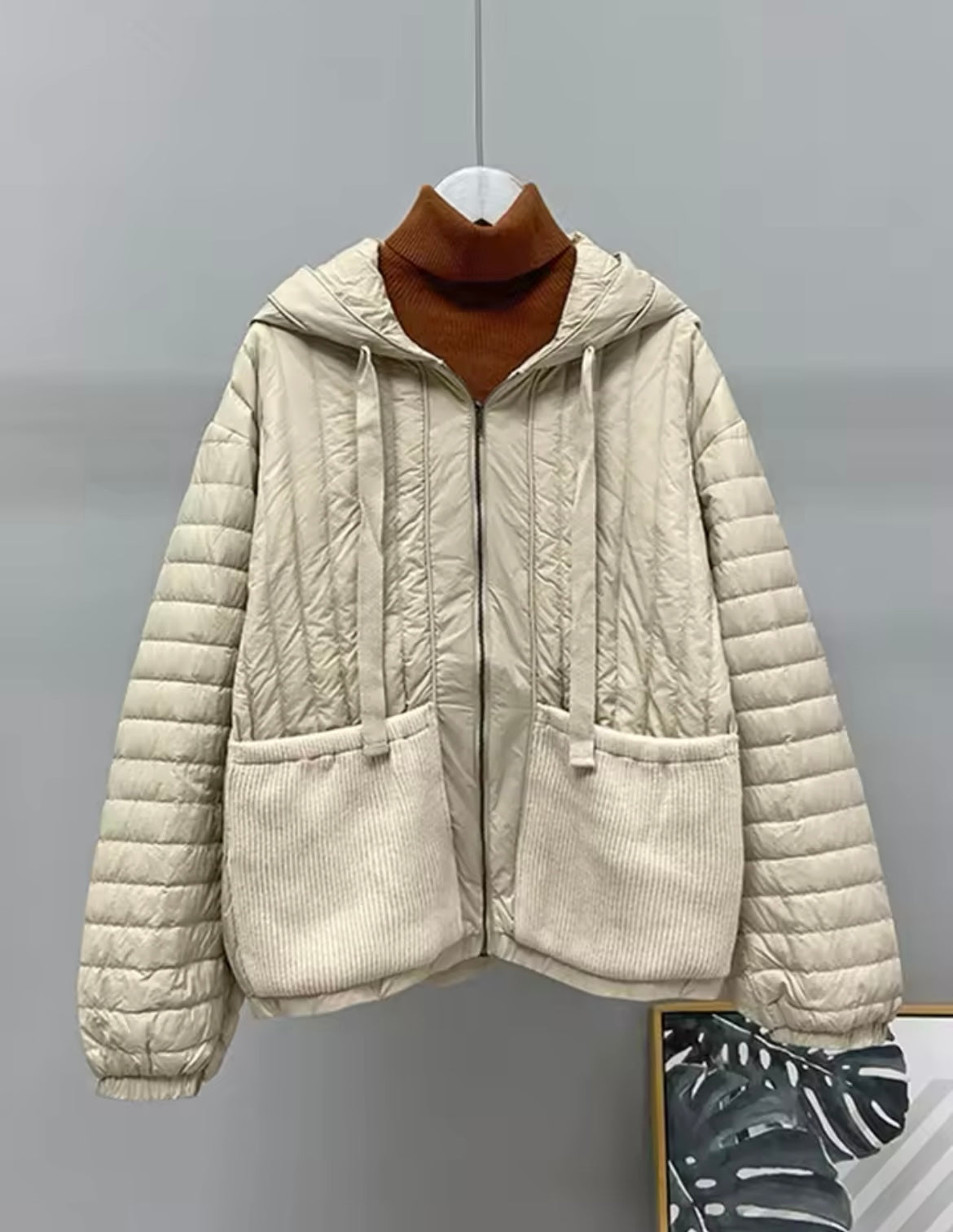 Lightweight Autumn Hooded Duck Down Jacket for Women