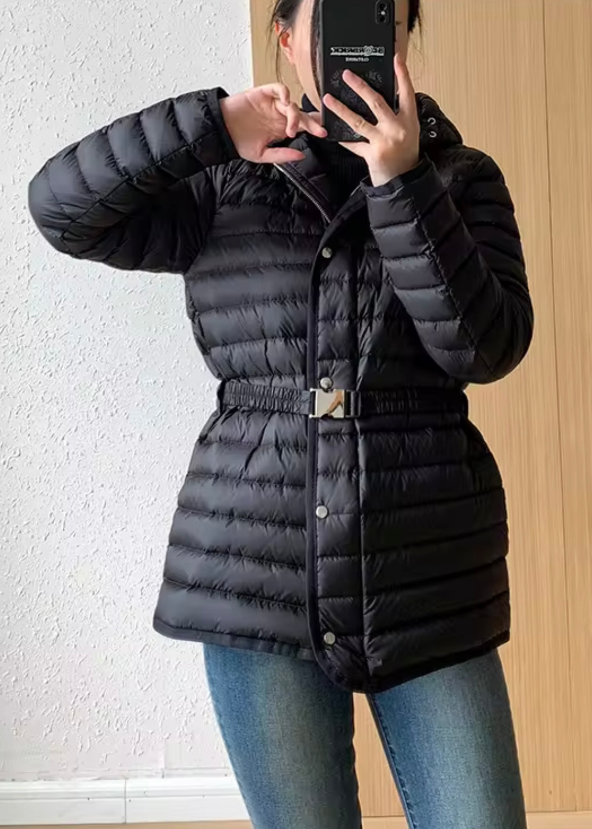 Ultra-Light Duck Down Women's Hooded Jacket for Effortless Warmth