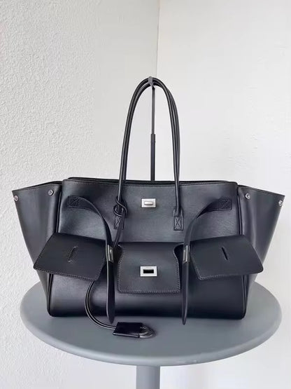 Chic & Timeless: Trendy Women's Genuine Leather Bag