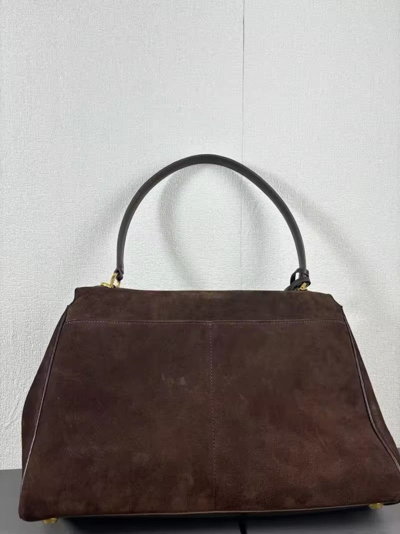 Chic Handmade Suede Bag – Elevate Your Style