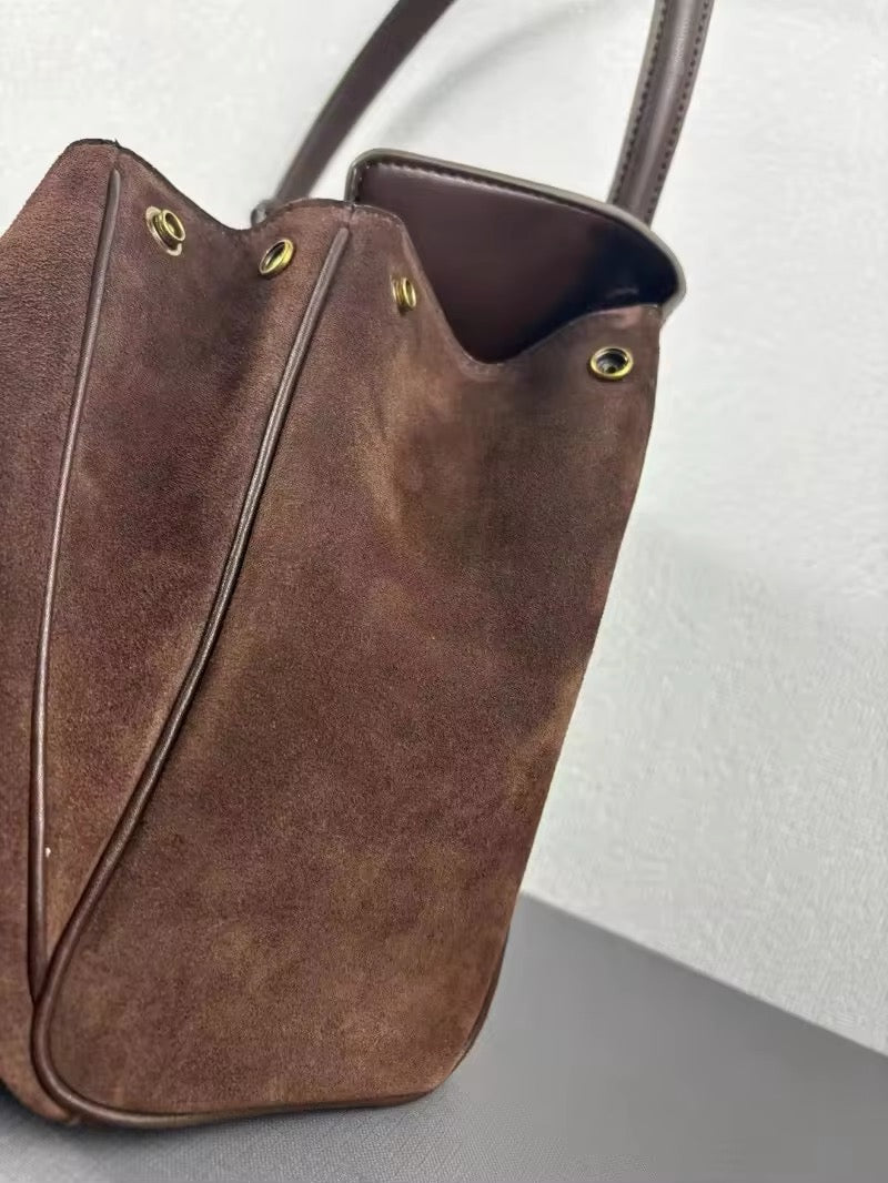 Chic Handmade Suede Bag – Elevate Your Style