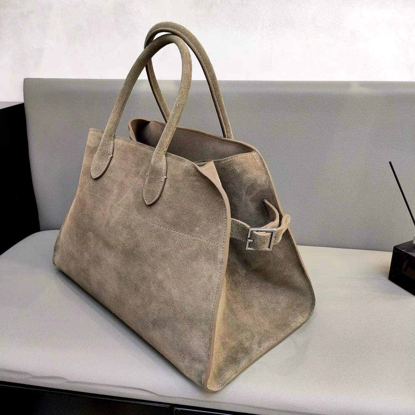 Trendy Women's Bag Made of Genuine Suede – Elevate Your Style