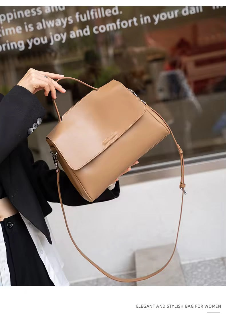 Stylish Women's Genuine Leather Bag – Trendy and Timeless Design