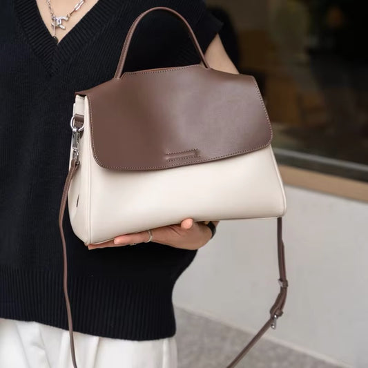 Stylish Women's Genuine Leather Bag – Trendy and Timeless Design