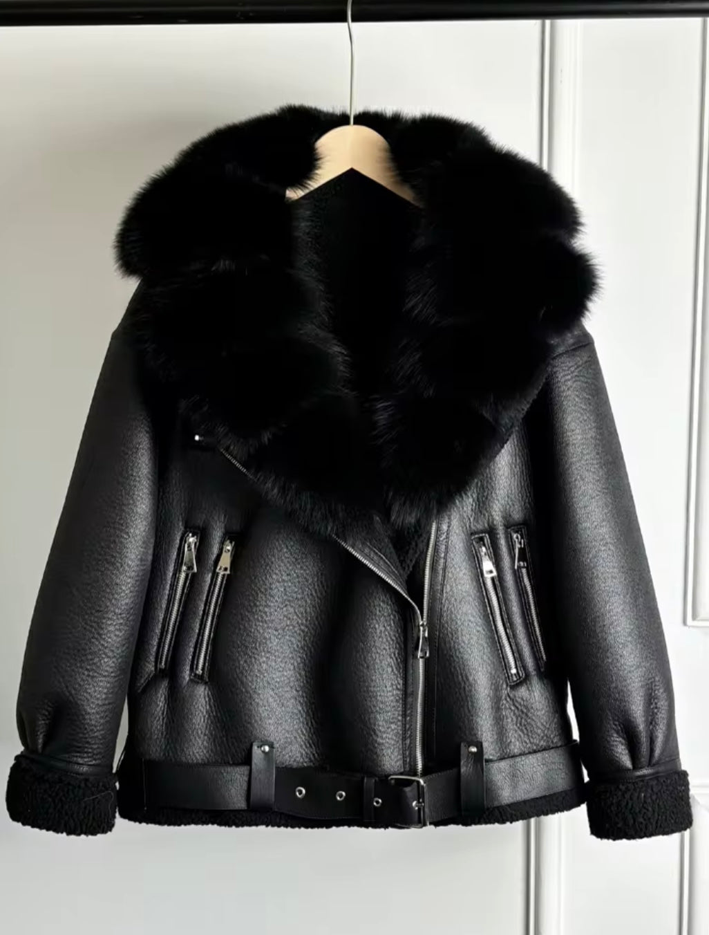 Luxurious Women's Eco-Leather Sheepskin Coat with Natural Fur