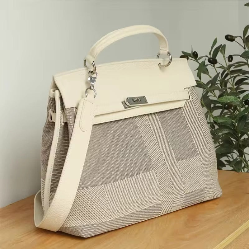 Trendy Women's Handmade Leather Bag – Style Meets Craftsmanship