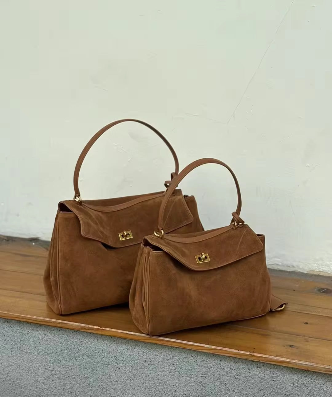 Handmade Genuine Leather Women's Handbag – This Year's Must-Have Trend