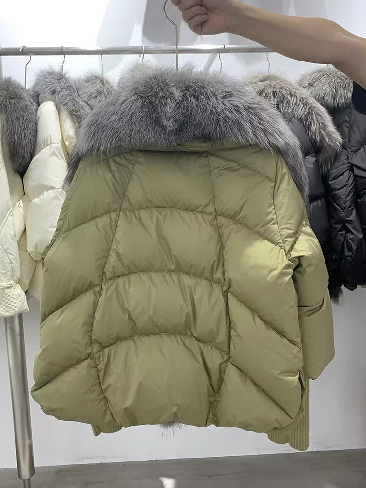 Luxe Warmth: Women's Duck Down Jacket with Natural Fur - Stylish Winter Comfort