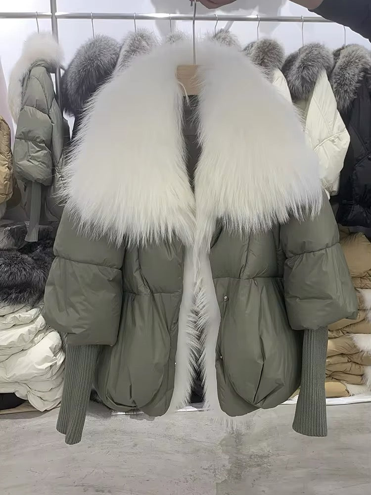 Luxe Warmth: Women's Duck Down Jacket with Natural Fur - Stylish Winter Comfort