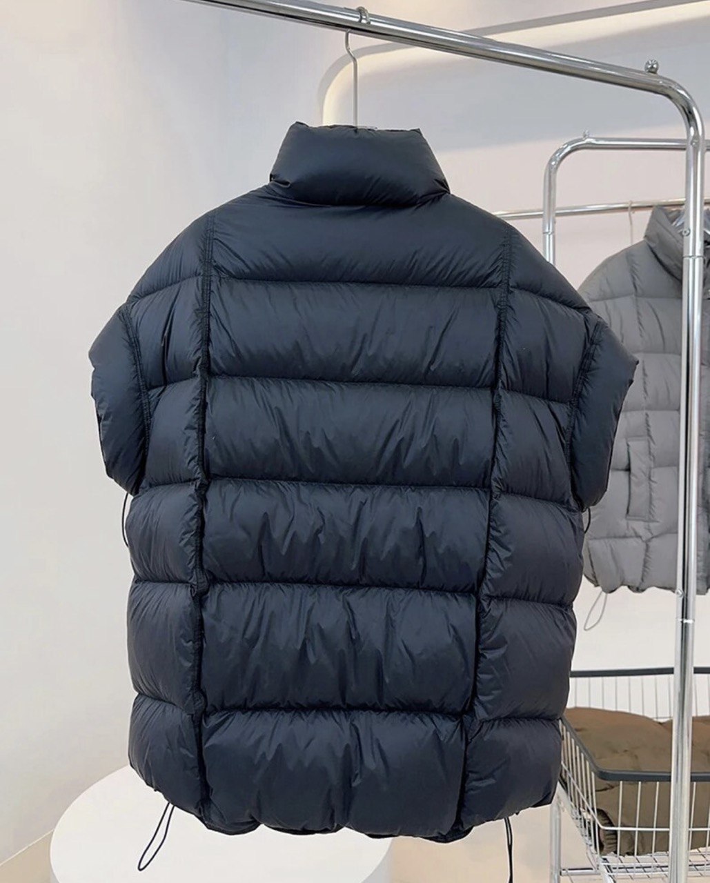 Oversized Women's Duck Down Vest - Ultimate Warmth & Style