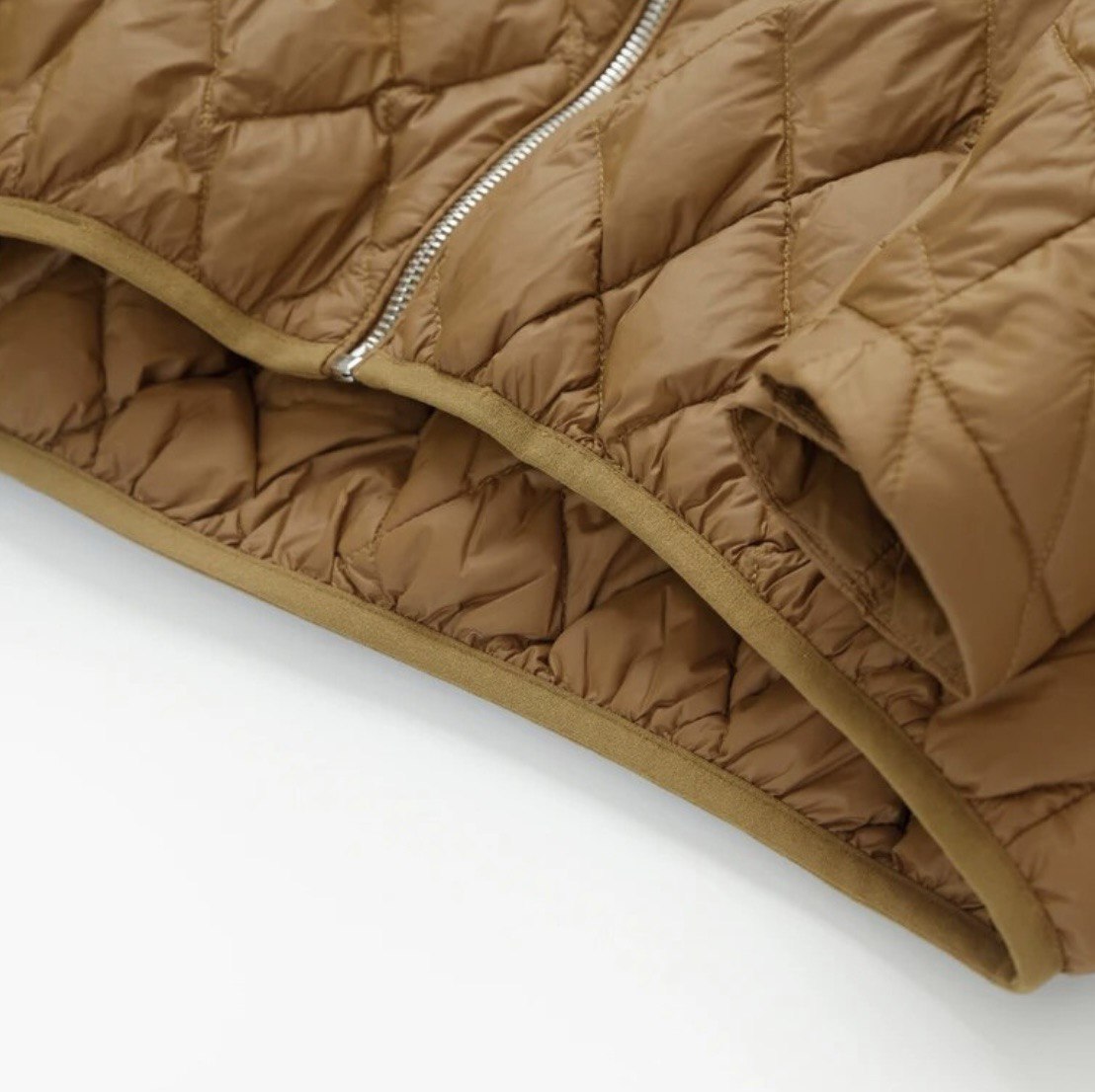 Women's Lightweight Thin Duck Down Jacket. Women's large oversized jacket