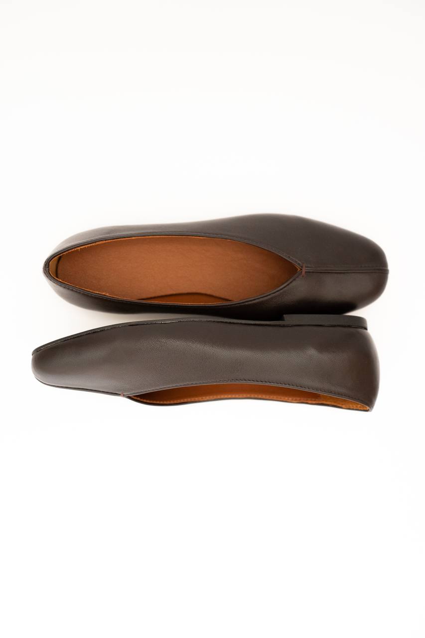 Crafted Women's Leather Ballet Flats. Women's shoes made of genuine leather