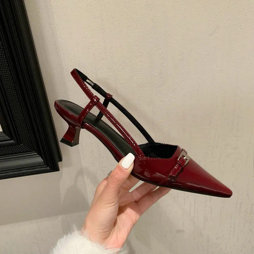 Von Handwerkern gefertigt: Slingback-Kollektion aus echtem Leder für Damen