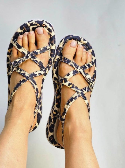 Handgefertigte Sandalen aus echtem Leder mit Leopardenmuster für Damen