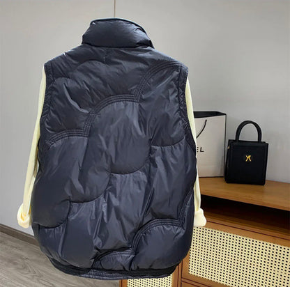 Light & Comfortable Women's Duck Down Vest - Perfect for All Seasons